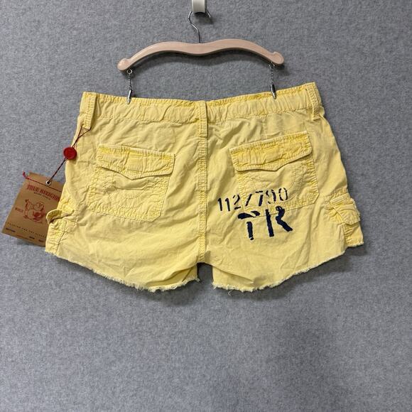 True Religion Leslie Cargo Surf Shorts Surf Champions 69 Patch Yellow Sz 27 NWT - Picture 2 of 14